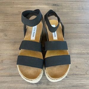 NWT BRAND NEW & NEVER WORN. Steve Madden Kimmie black espadrille sandals